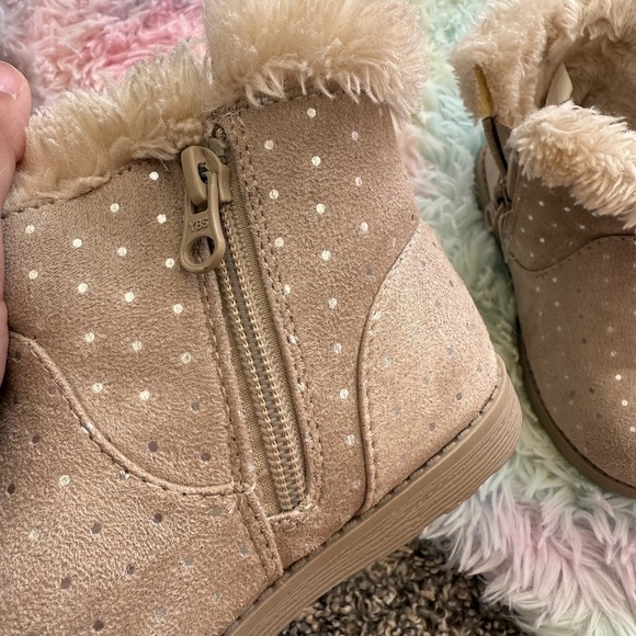 Cozy Tan Kids Boots with Faux Fur Lining - Picture 4 of 6